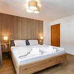 Brixen Alpin Living 18 شقة *