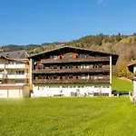 Apartamento Brixen Alpin Living 18 Brixen im Thale